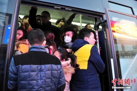 �������ϰ��塱�Ĺ���ʱ��ʮ�������ӽ�һСʱ